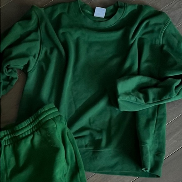 at a Artizia crew neck - Picture 3 of 3